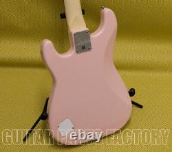 037-0121-556 Squier by Fender Mini Stratocaster Electric Guitar Shell Pink