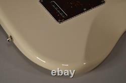 2021 Fender American Professional II Stratocaster Olympic White withOHSC