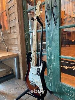 2021 Fender Player SSS Stratocaster Electric Guitar 3-Color Sunburst