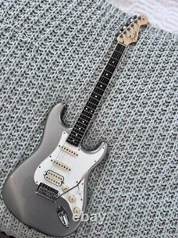 2022 American Fender Channel Bound Neck Stratocaster/silver