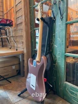 2022 Fender Vintera'60s Stratocaster Modified Burgundy Mist Metallic withGigBag