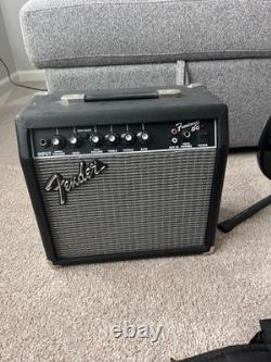 Affinity Series HSS Stratocaster Guitar/Fender Frontman 15G Amp, Case