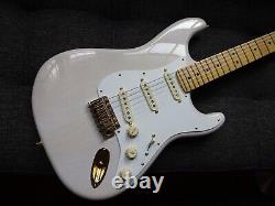 Eric Clapton Custom Stratocaster Mary Kay White Gold Hardware Navy Blue Case