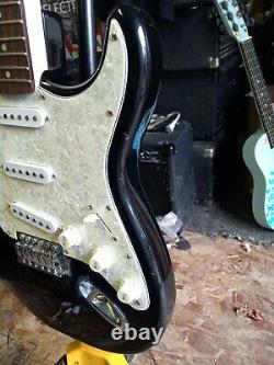 FENDER stratocaster SQUIER BULLET BUNDLE- BEST ON EBAY-1 small oopsie on front