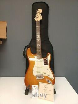 Fender American Performer Stratocaster Honey Burst Guitar with Bag, COA, Tag New