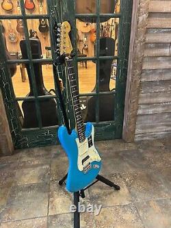 Fender American Pro 2 Stratocaster Strat Electric Guitar HSS Miami Blue w Case