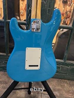 Fender American Pro 2 Stratocaster Strat Electric Guitar HSS Miami Blue w Case