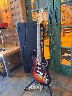 Fender American Pro II Professional Stratocaster Strat 3 Color Sunburst with Case