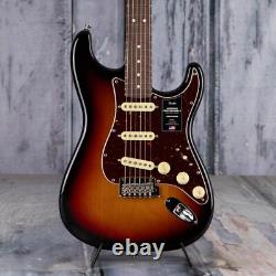 Fender American Professional II Stratocaster, 3-Color Sunburst