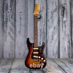 Fender American Professional II Stratocaster, 3-Color Sunburst
