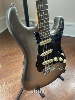 Fender American Professional II Stratocaster In Mercury Silver with Hardshell Case