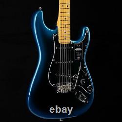 Fender American Professional II Stratocaster Maple Fretboard Dark Night 044