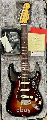 Fender American Professional II Stratocaster, Sunburst with Hard Case DEMO