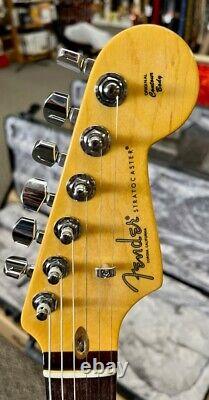 Fender American Professional II Stratocaster, Sunburst with Hard Case DEMO