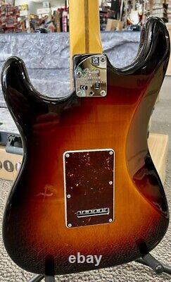 Fender American Professional II Stratocaster, Sunburst with Hard Case DEMO