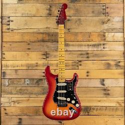 Fender American Ultra Luxe Stratocaster 2021 Plasma Red Burst