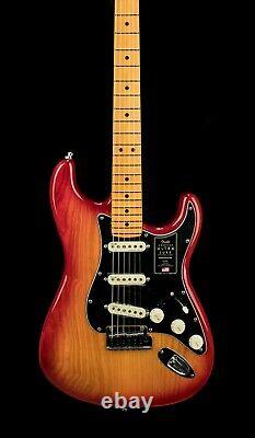 Fender American Ultra Luxe Stratocaster Plasma Red Burst #83421