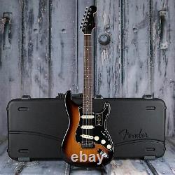 Fender American Ultra Luxe Stratocaster, Rosewood Fingerboard, 2-Color Sunburst