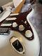 Fender American Ultra Stratocaster Hss 6 String Maple Fingerboard Electric