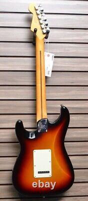 Fender American Ultra Stratocaster HSS Electric Guitar Rosewood Ultraburst