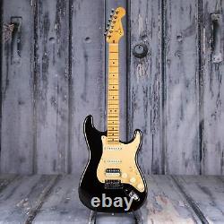 Fender American Ultra Stratocaster HSS, Maple Fingerboard, Texas Tea