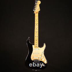 Fender American Ultra Stratocaster, Maple Fb, Texas Tea