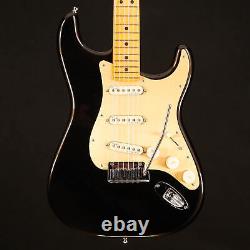 Fender American Ultra Stratocaster, Maple Fb, Texas Tea