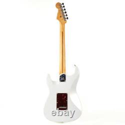 Fender American Ultra Stratocaster Rosewood Arctic Pearl