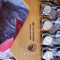 Fender American Ultra Stratocaster SSS 6 String Maple Fingerboard Electric