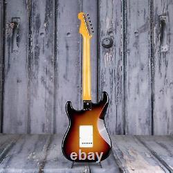 Fender American Vintage II 1961 Stratocaster 3-Color Sunburst