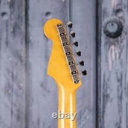 Fender American Vintage II 1961 Stratocaster, 3-Color Sunburst