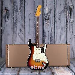 Fender American Vintage II 1961 Stratocaster, 3-Color Sunburst