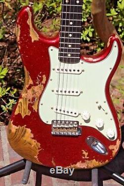 Fender Custom Shop'62 Stratocaster Custom Super Heavy Relic Aged Red Sparkle