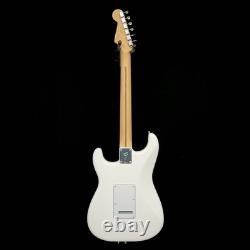 Fender Dealer Exclusive Player II Stratocaster, Polar White, Matching Headstock
