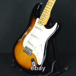 Fender Eric Johnson Signature Thinline Stratocaster 3-tone Sunburst