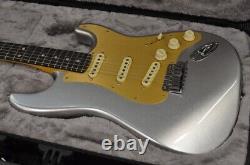 Fender FSR American Ultra Stratocaster Ebony Quick Silver with Case New