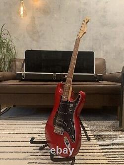 Fender FSR Limited Edition Standard Stratocaster HSS Candy Red Burst 8.2LB WHC