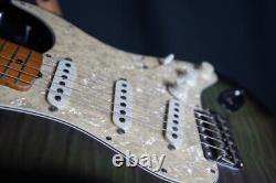 Fender Japanese Stratocaster 1992-1993 Green Foto Flame