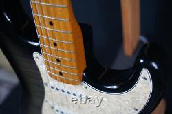 Fender Japanese Stratocaster 1992-1993 Green Foto Flame