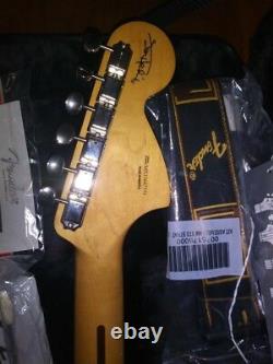 Fender Jimi Hendrix Stratocaster Electric Guitar Black with Fender Hard Case