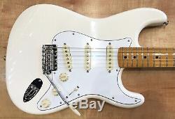 Fender Jimi Hendrix Stratocaster Electric Guitar Olympic White