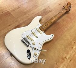 Fender Jimi Hendrix Stratocaster Electric Guitar Olympic White