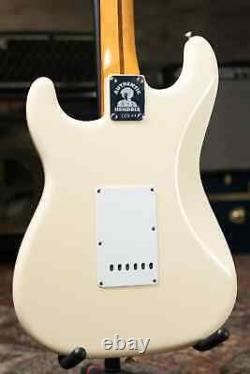 Fender Jimi Hendrix Stratocaster Maple Fingerboard Olympic White with Gig Bag