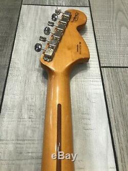 Fender Jimi Hendrix Voodoo Chile Signature Stratocaster 3-Tone Sunburst with Bag
