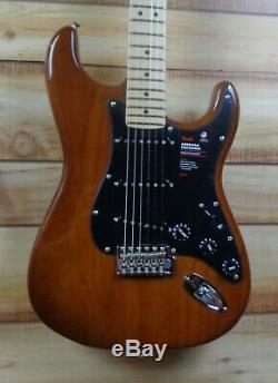 Fender Limited American Performer Stratocaster Maple Fingerboard Walnut withGig