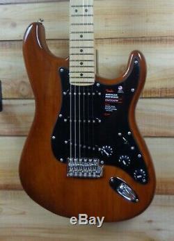 Fender Limited American Performer Stratocaster Maple Fingerboard Walnut withGig