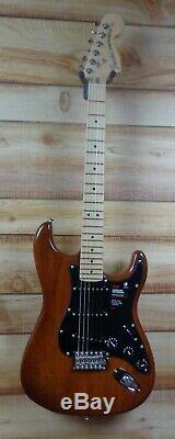 Fender Limited American Performer Stratocaster Maple Fingerboard Walnut withGig