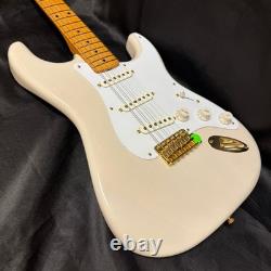Fender Limited Ed. Vintera III Late'50s Stratocaster White Blonde with Deluxe Bag