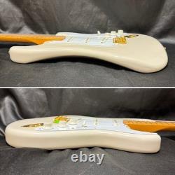 Fender Limited Ed. Vintera III Late'50s Stratocaster White Blonde with Deluxe Bag