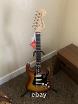Fender Limited-Edition American Performer Stratocaster Spruce Honey Burst w Bag
